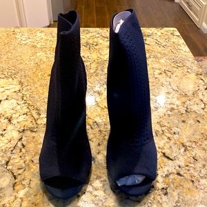 Navy blue knit booties NIB.